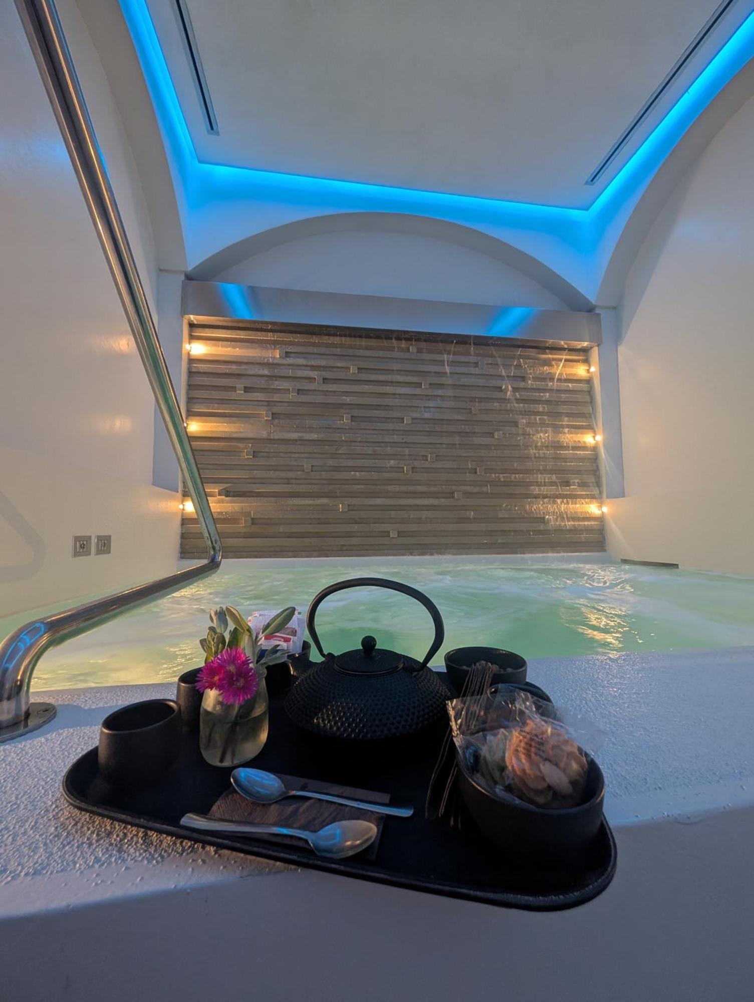 Borgo Giallonardo Wine Relais Resort 2*