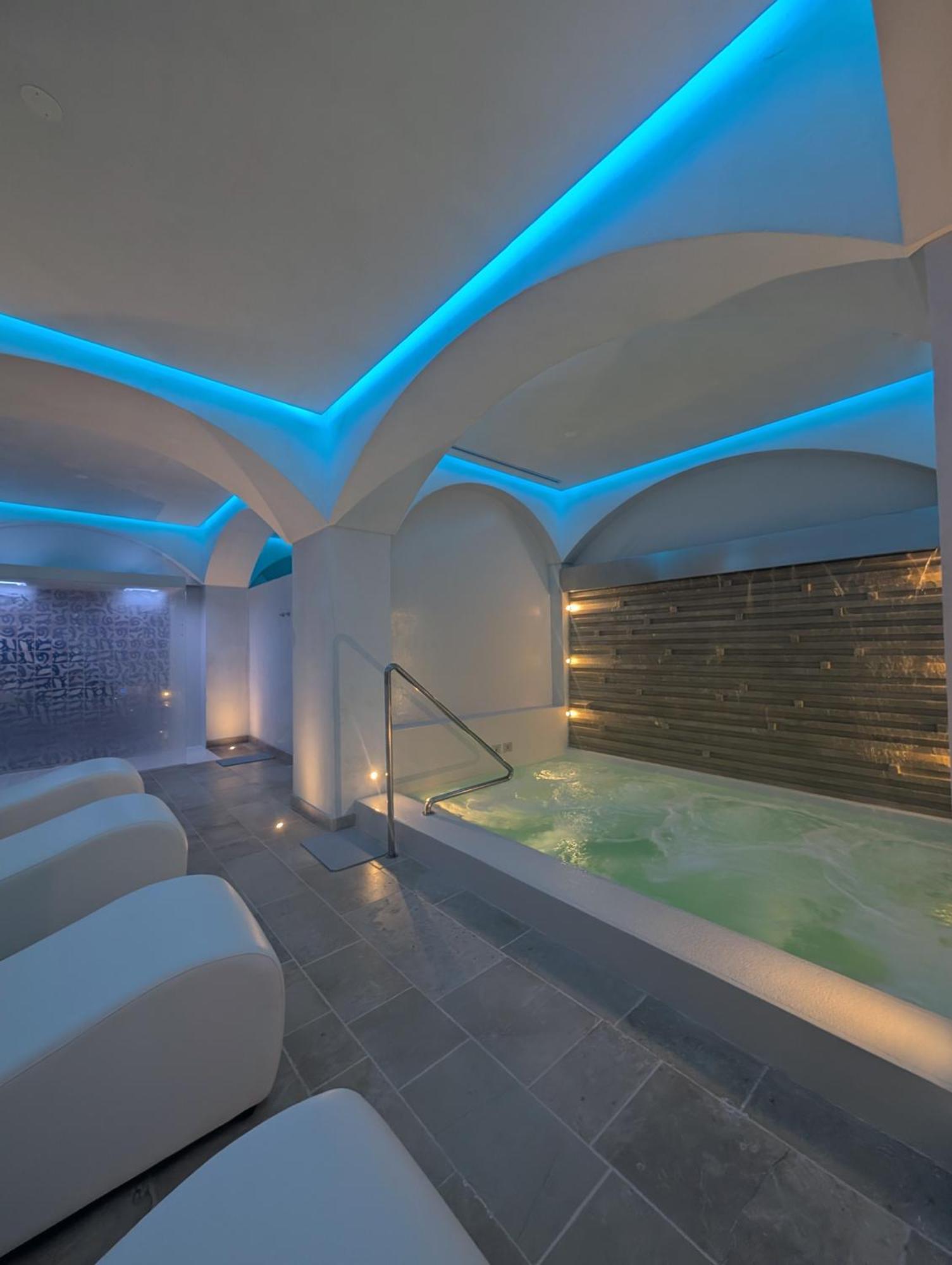 Resort Borgo Giallonardo Wine Relais 2*