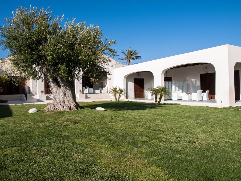 Borgo Giallonardo Wine Relais Resort 2*