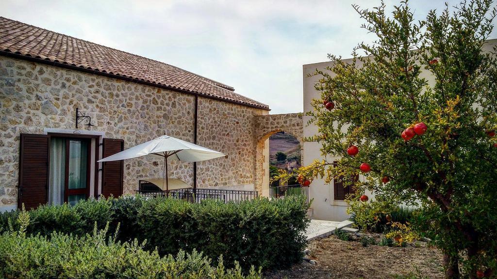 Resort Borgo Giallonardo Wine Relais 2*