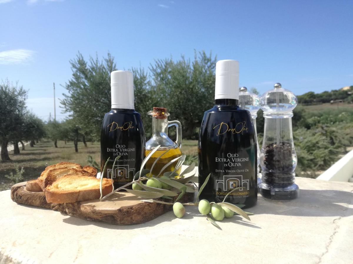 Borgo Giallonardo Wine Relais Resort 2*